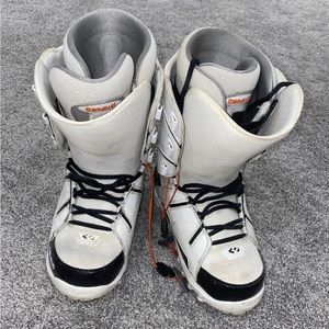 Thirtytwo snowboard boots